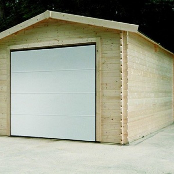 Garage Traditionnel 1620 M² Avec Porte Motorisée