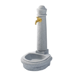 Fontaine robinet extérieur effet pierre fond blanc