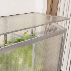 Détail ouverture ventilation top sur la serre de balcon