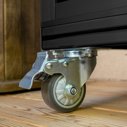 Détail roulette sur la serre de balcon Polis