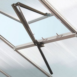 exemple d'une fenetre de serre en polycarbonate avec ouverture automatique