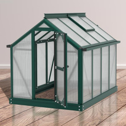 Fenêtre de toit et ventilation intégrée dans mini‑serre pour conditions de culture optimales