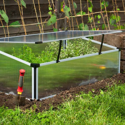 Mini serre légère à déplacer pour cultures protégées et semis précoces 