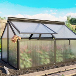 Polycarbonate 4 mm stabilisé UV assurant protection fiable contre gel, pluie et vent 