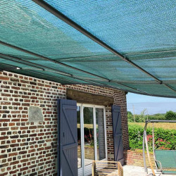 Brise-vue vert léger avec fixation sur clôture grillagée