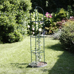 Obélisque de jardin pour plantes grimpantes et rosiers