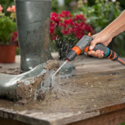 Pistolet d'arrosage nettoyant des bottes avec le jet concentré
