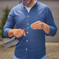 Tige de savon intégré à la brosse de nettoyage