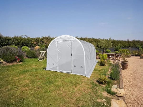 serre de jardin tunnel en bache