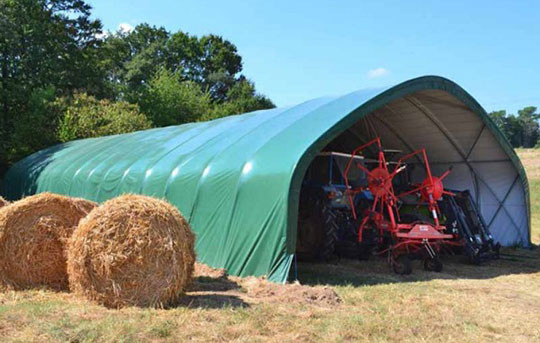 Abri tunnel largeur 9.20 m pas à 1.50 m avec bâche camion 720 g/m²