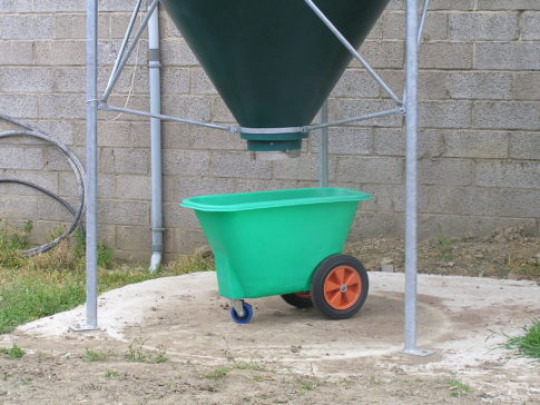 chariot à aliments pour cheval